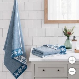 (5)WelHome Holiday Bath Towels, 2-pack